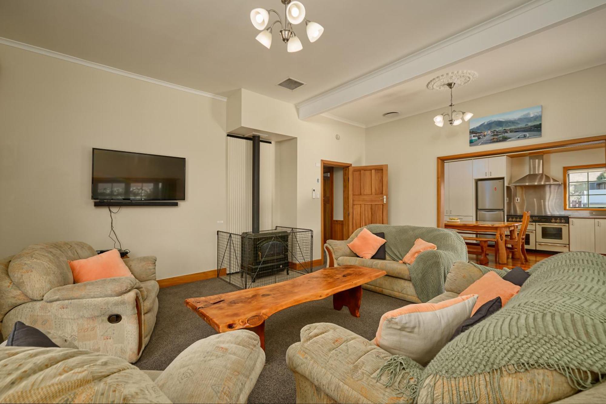 Ludstone Villa - A Charming Family Home Kaikoura Luaran gambar