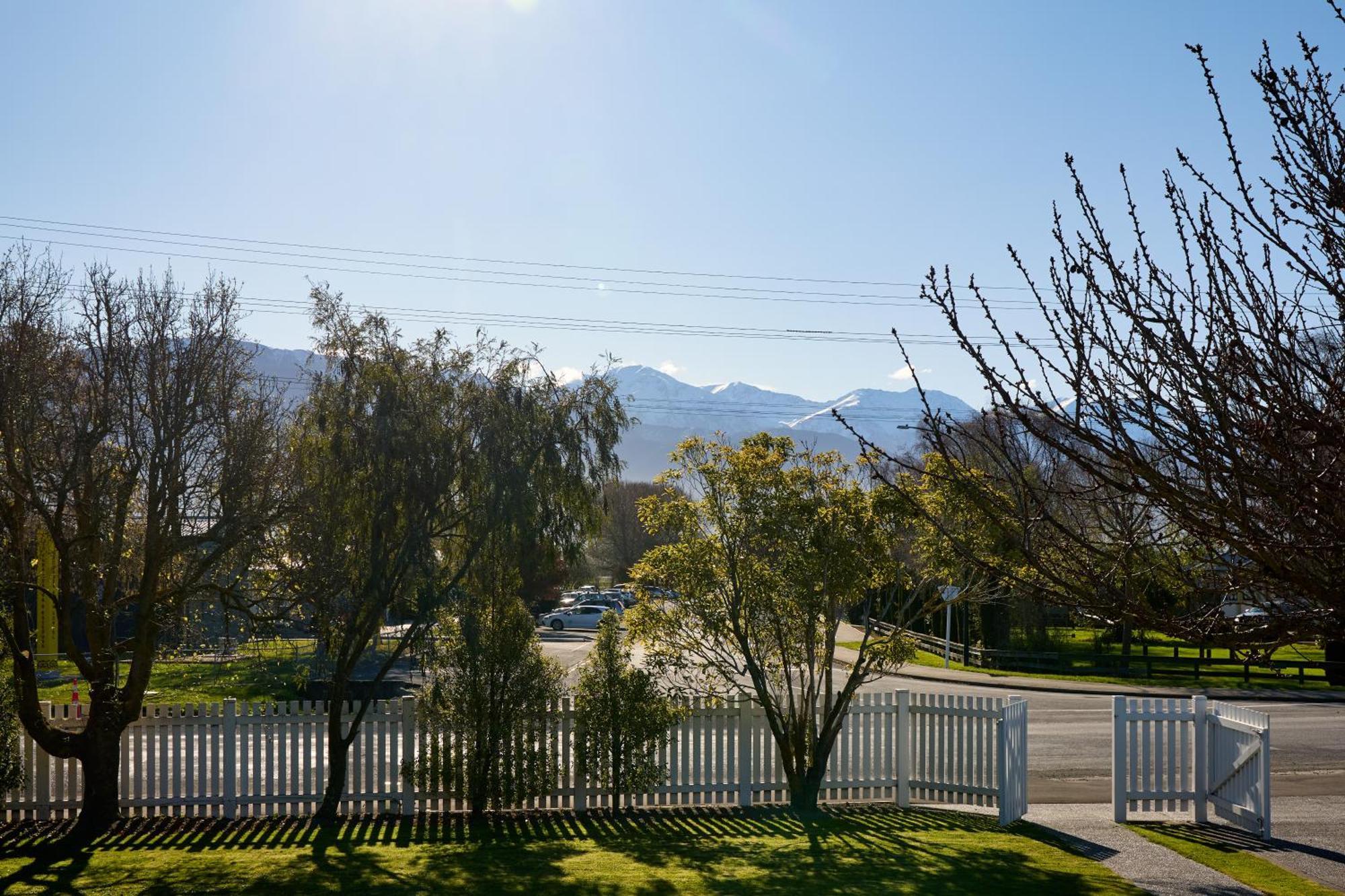 Ludstone Villa - A Charming Family Home Kaikoura Luaran gambar